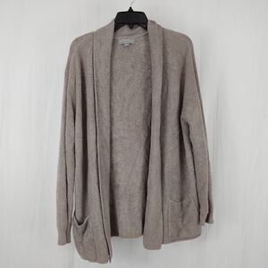 Barefoot Dreams CozyChic Lite Shawl Collar Cardi Size XL Taupe
Armpit to armpit